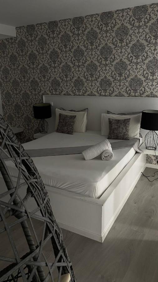 Brandao House Hostel Капарика Екстериор снимка
