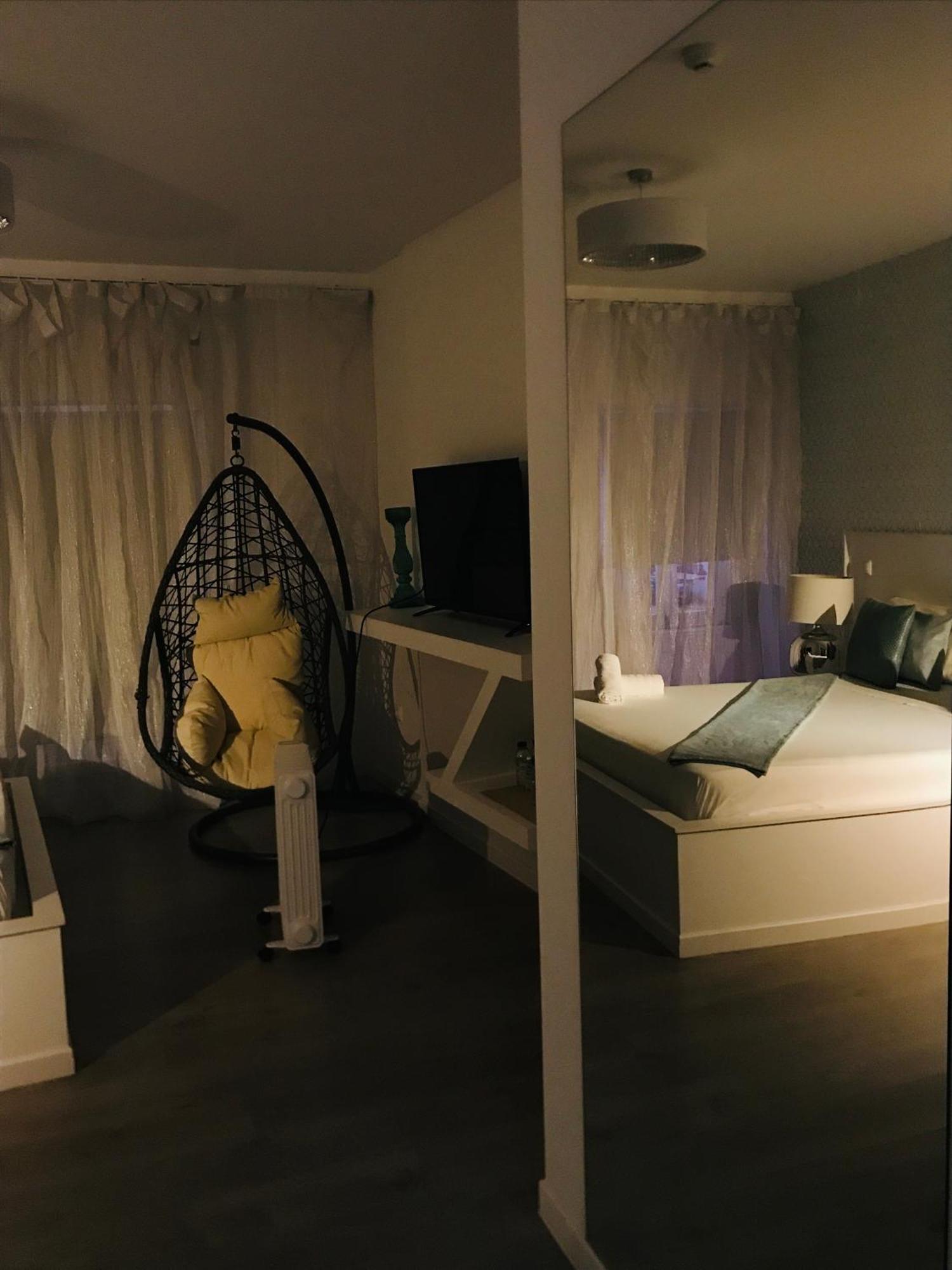 Brandao House Hostel Капарика Екстериор снимка